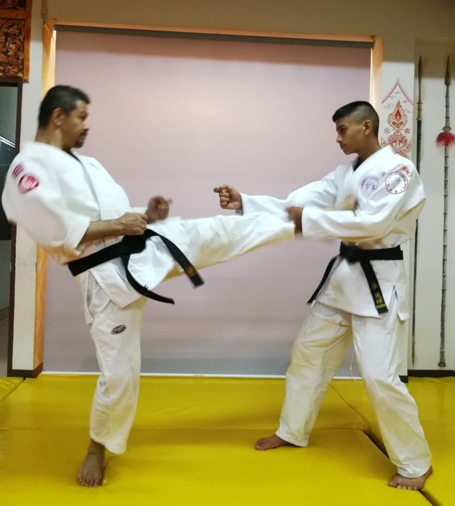 คาราเต้ (Karate) วิถีมือเปล่า ของโรงเรียนศิลปศาสร์การป้องกันตัวไทยหัตถยุทธ (Taifudo Academy)