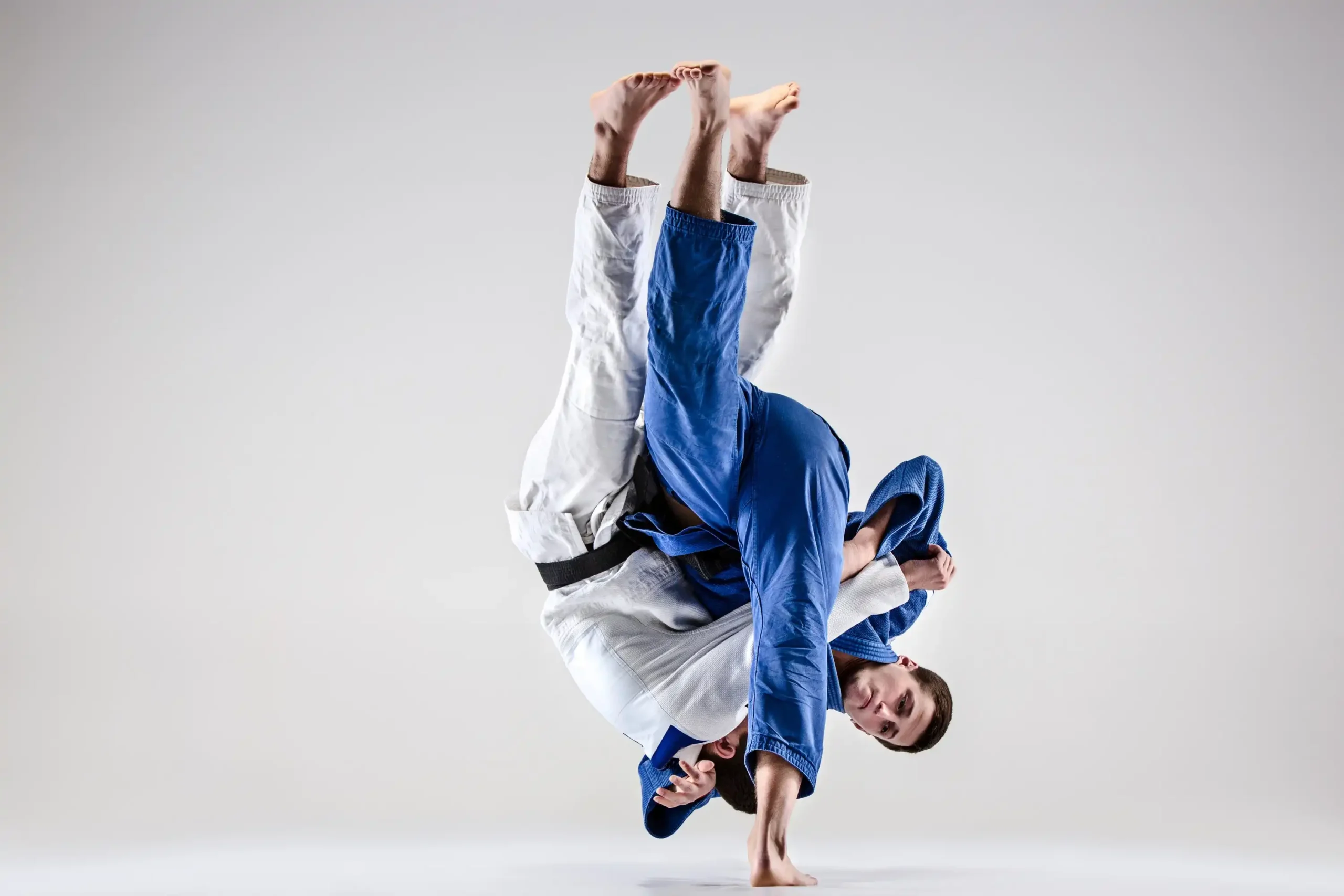ประวัติยูโด (Judo) 1 two-judokas-fighters-fighting-men (2) (Web H)